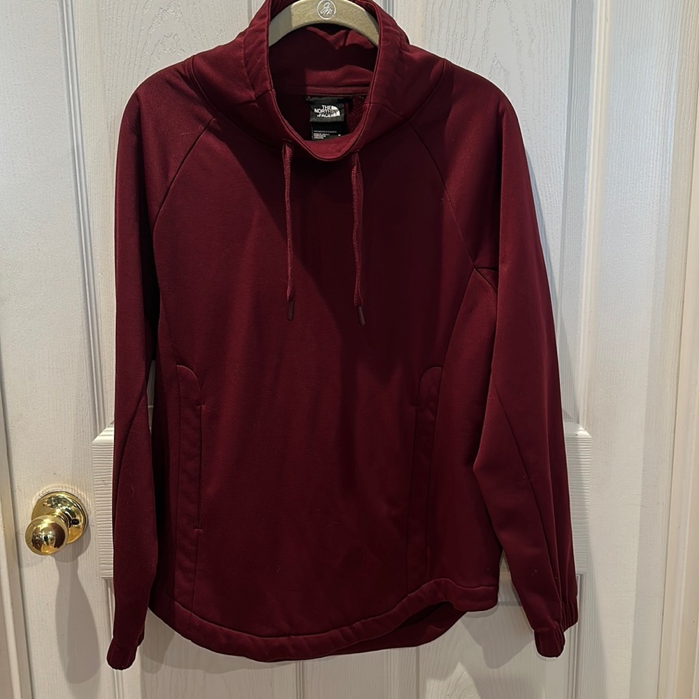The North Face Cozy Slacker Poncho Turtle Neck Oversized Sweater Maroon Med